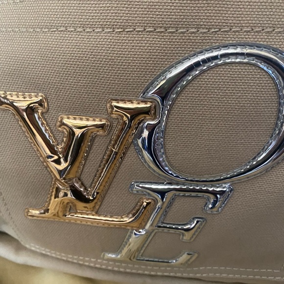 Louis Vuitton small textile LOVE tote - Picture 4 of 12